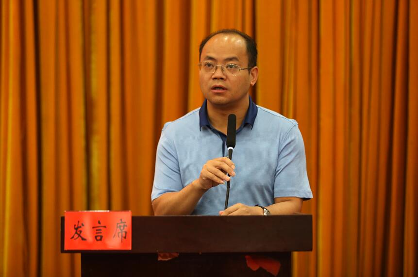 四川师范大学马克思主义学院院长陈驰.jpg